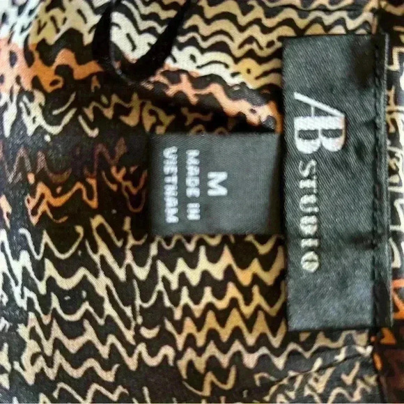 AB Studio Women’s Blouse. Black, Orange , Tan. Preowned. Medium. - Picture 5 of 6
